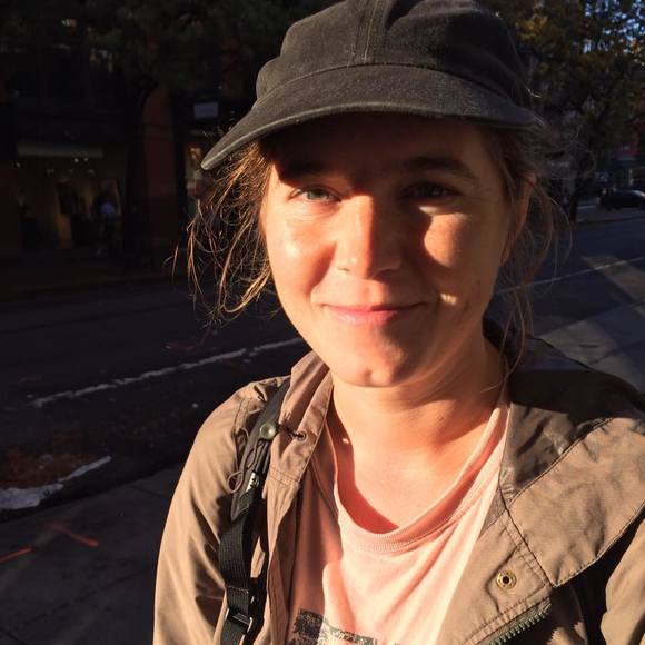 Meet your Posher, Sara - Picture 1 of 1